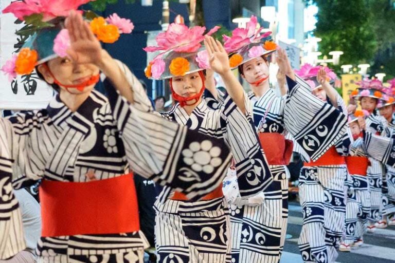 親子三代千葉おどり（おどり・太鼓）